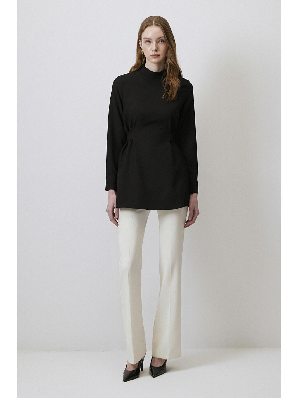 Siyah Bağlama Detaylı Tunik-1