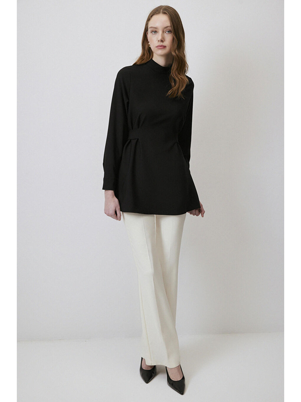 Siyah Bağlama Detaylı Tunik-2