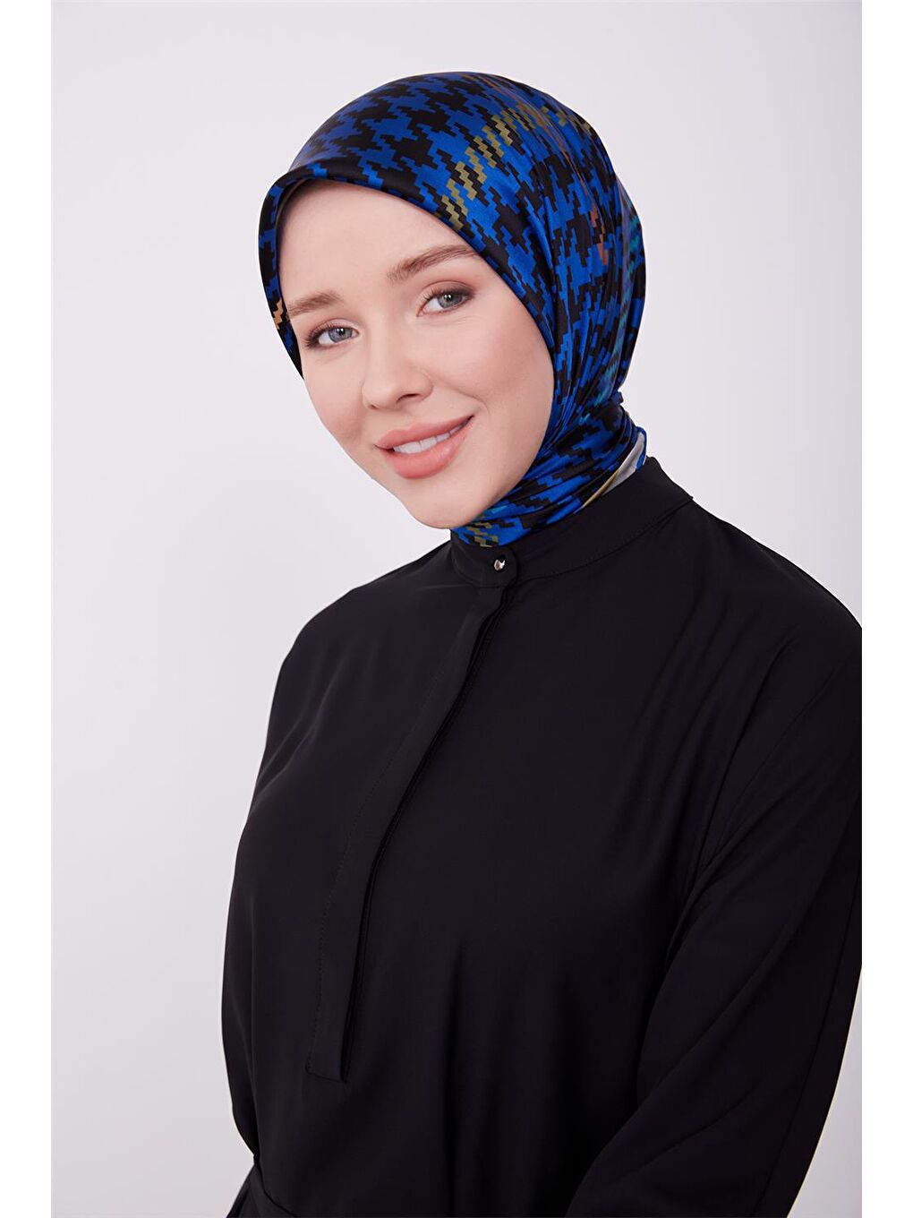 Siyah Lastikli Kemerli Tunik 23K4701-2