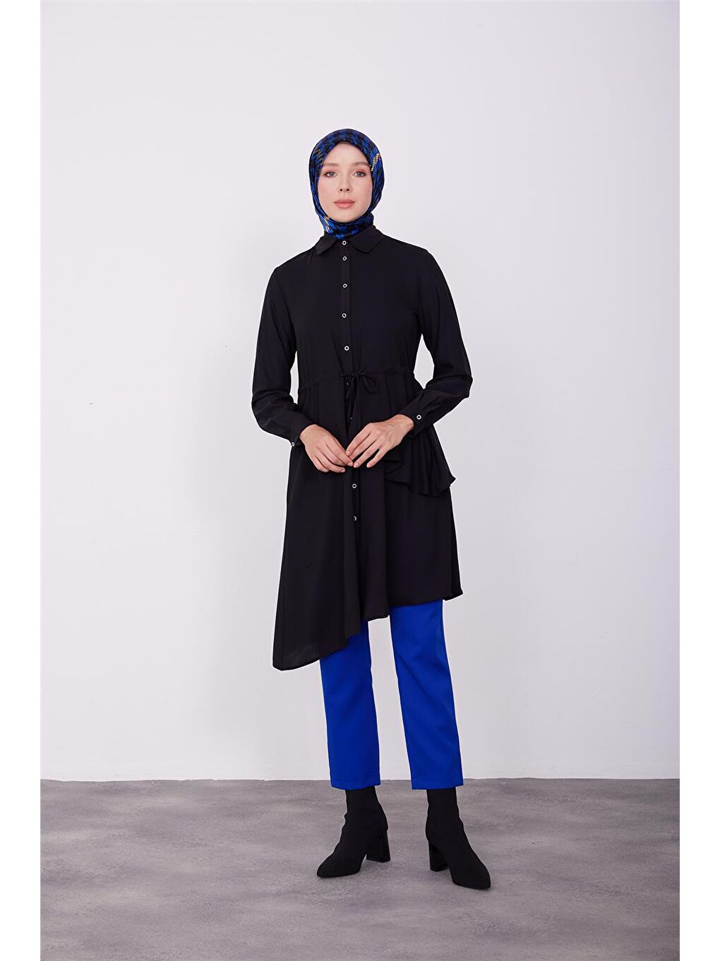 ARMİNE Siyah Beli Tünelli Asimetrik Tunik 23K4707 - 1