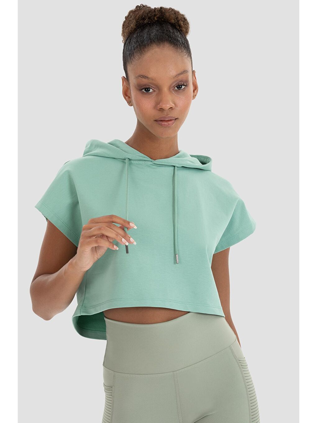 Alice Kapüşonlu Kısa Kollu Açık Yeşil Crop Sweatshirt-2