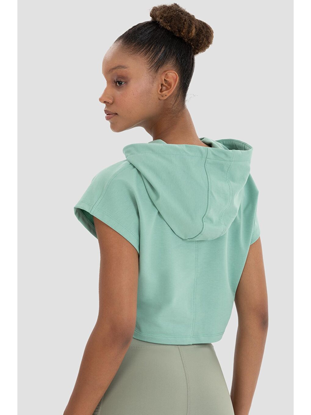 Alice Kapüşonlu Kısa Kollu Açık Yeşil Crop Sweatshirt-3
