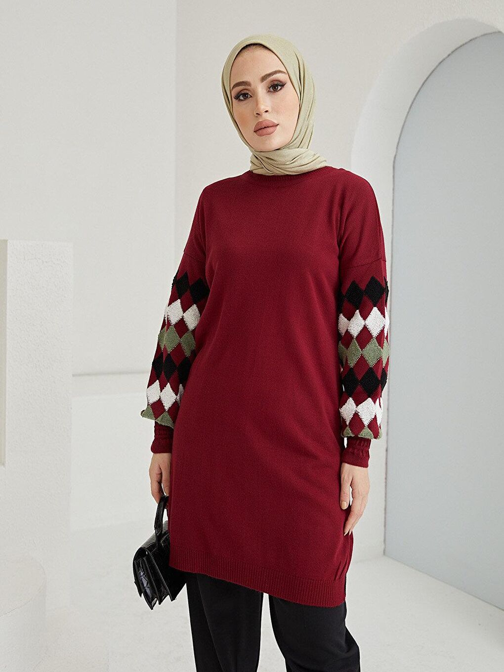 Kolu İşlemeli Bordo Kadın Triko Kazak-3