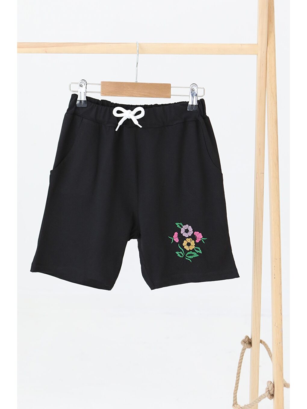 Kız Çocuk Siyah Baskılı Şort - 27331