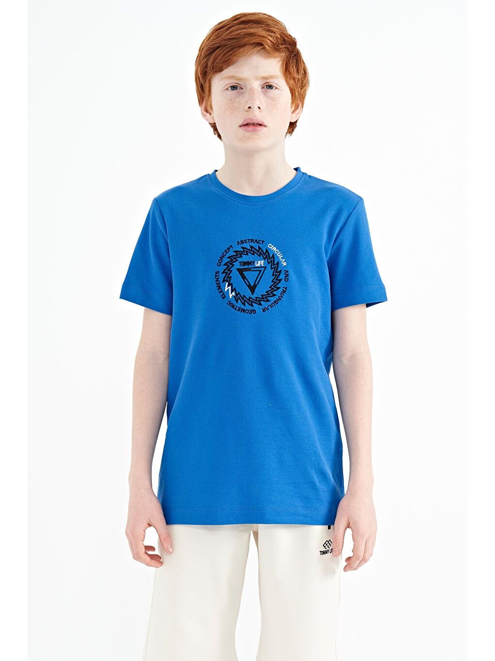 Mavi Saks Nakış İşleme Detaylı O Yaka Standart Kalıp Erkek Çocuk Tişört - 11115-1