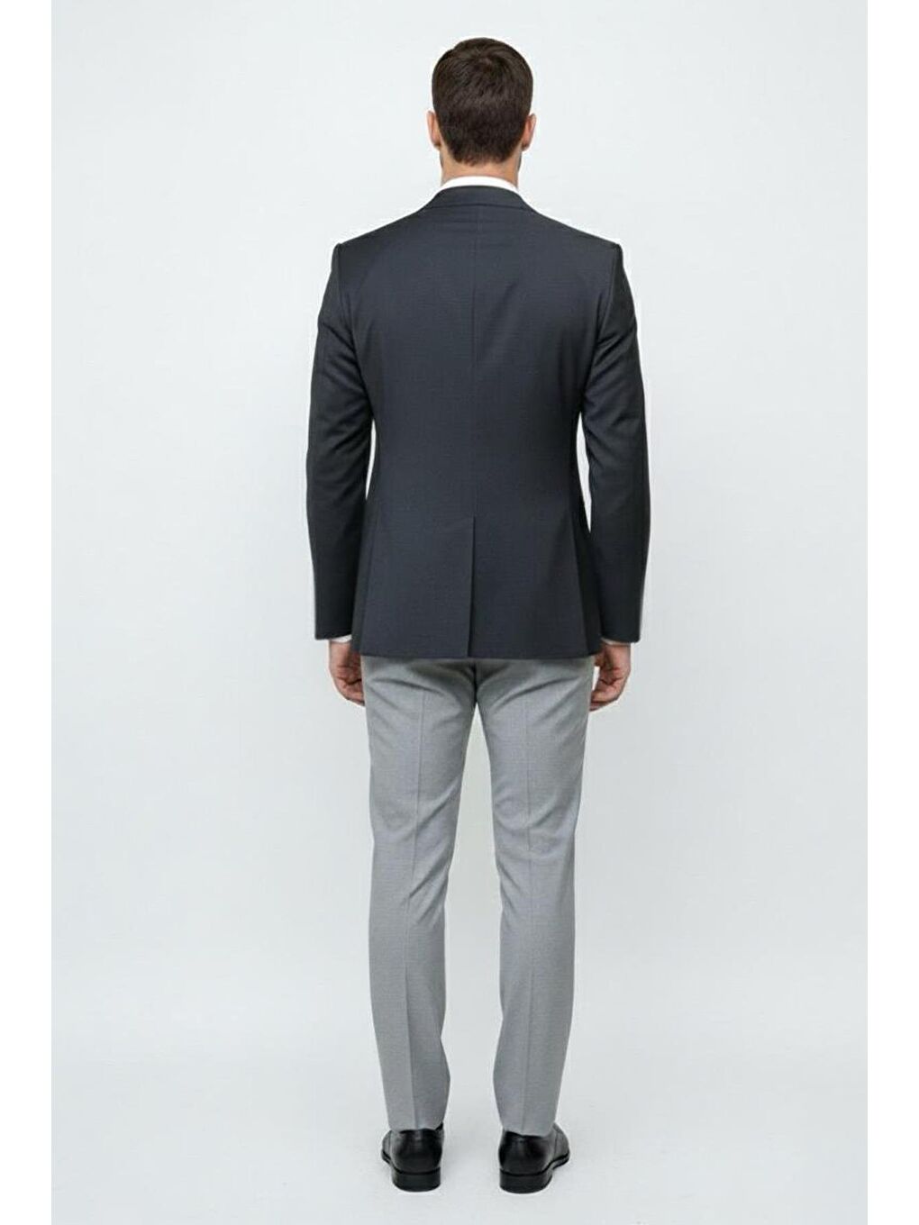 Giotelli Antrasit Slim Fit Sivri Yaka Yün Klasik Ceket-3