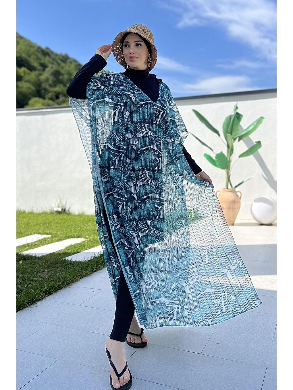 Remsa Mayo Ekru Tesettür Mayo Üzerine Triko Örme Tek Kaftan Pareo 430-T12 Çizgi Yaprak - 1