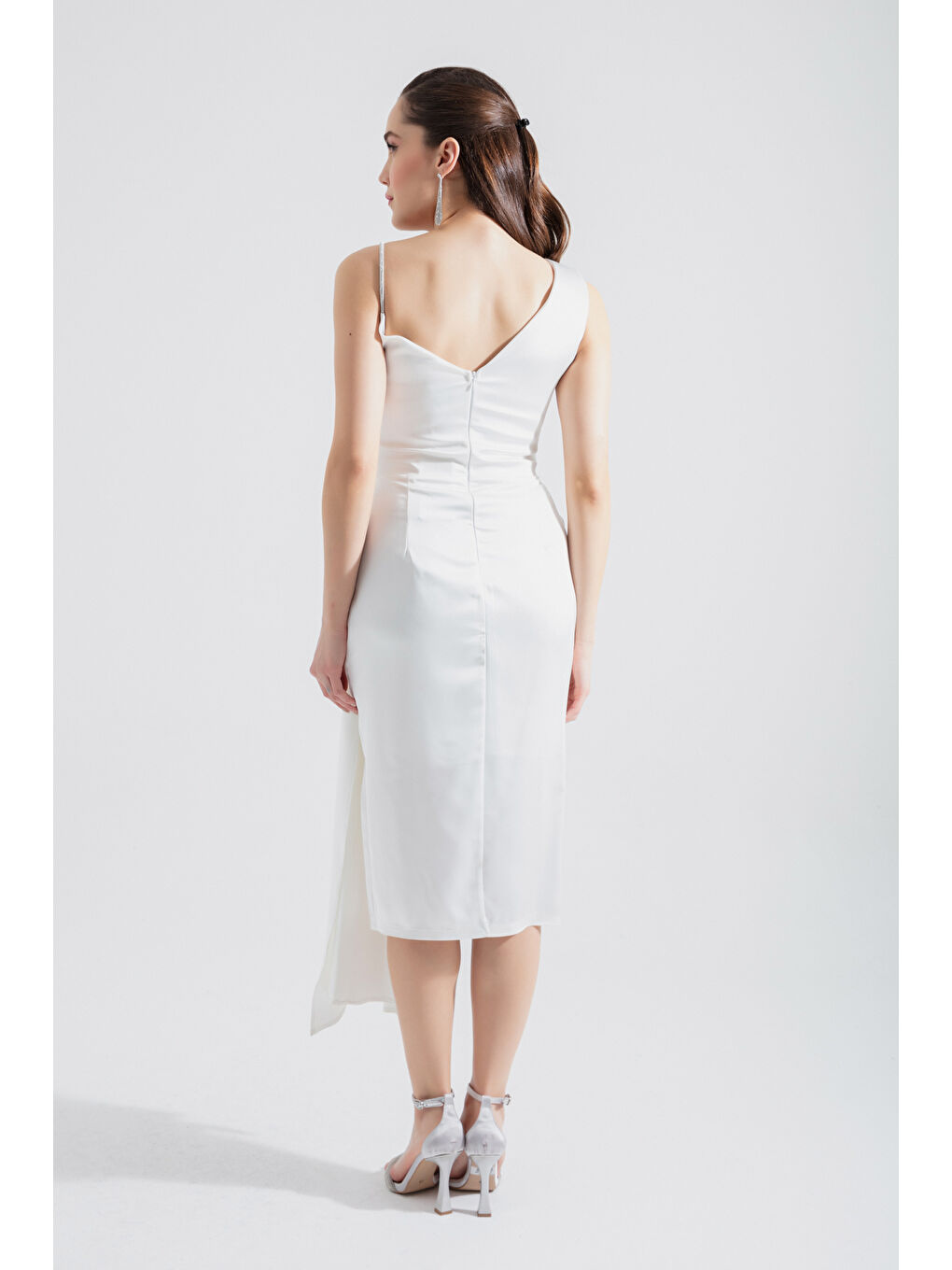 Kadın Beyaz Tek Omuzlu Taşlı Midi Abiye Elbise-4