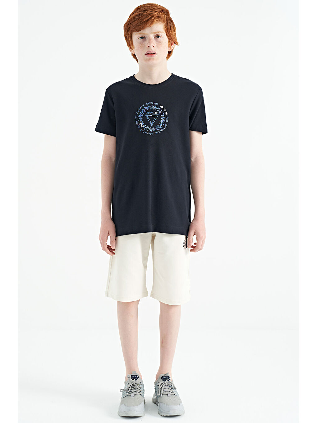 Lacivert Nakış İşleme Detaylı O Yaka Standart Kalıp Erkek Çocuk Tişört - 11115-1