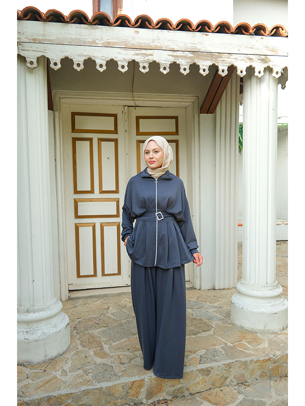 Gri Kadın Beli Pile Detaylı Takım Füme-2