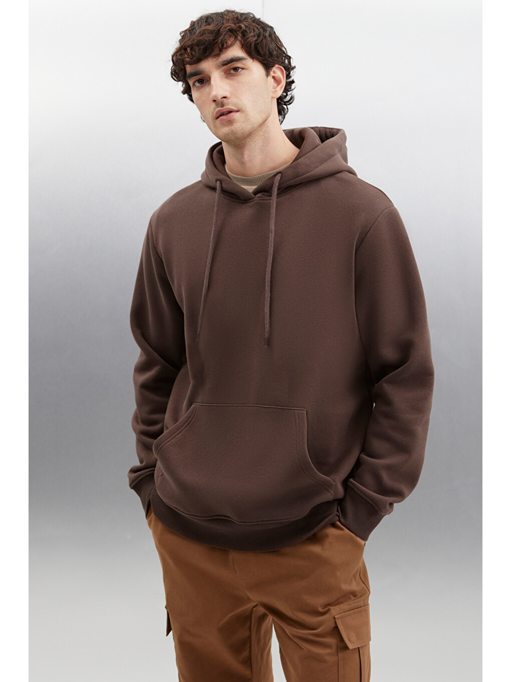 Kahverengi Erkek Yumuşacık Kapüşonlu Organik Pamuk Kanguru Cepli Regular Acı Kahve Sweatshirt-2