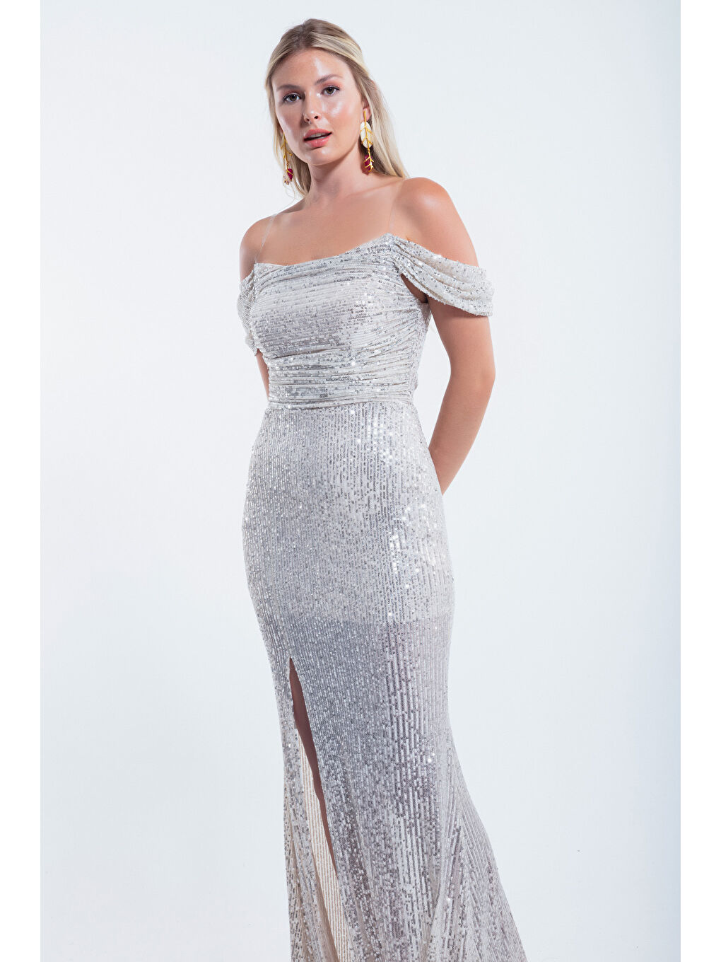 Sarı Kadın Gold Pul Payetli Uzun Abiye Elbise-1