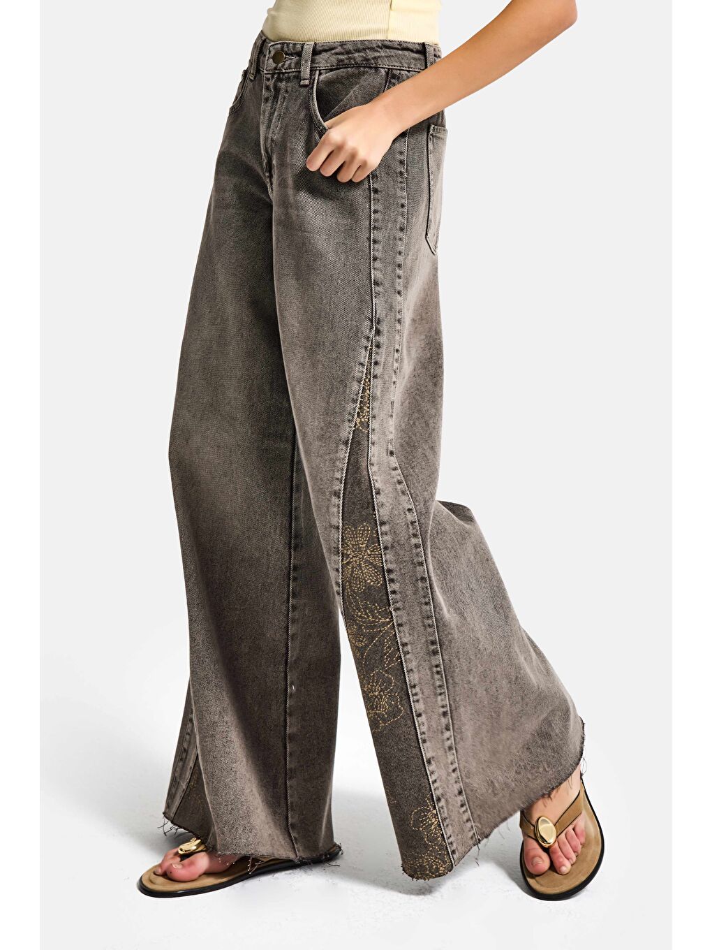 Kahverengi Kadın Kahve 4s6-16 Palazzo Fit Paça Desen Çiçek Nakışlı Özel Tasarım Denim Jean-1