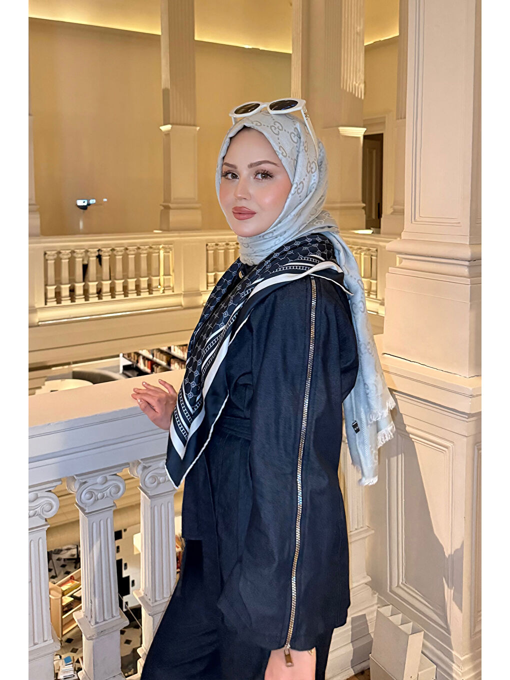 Kadın Kol Fermuar Detaylı Bel Bağlamalı Tek Düğmeli Takım Lacivert-4