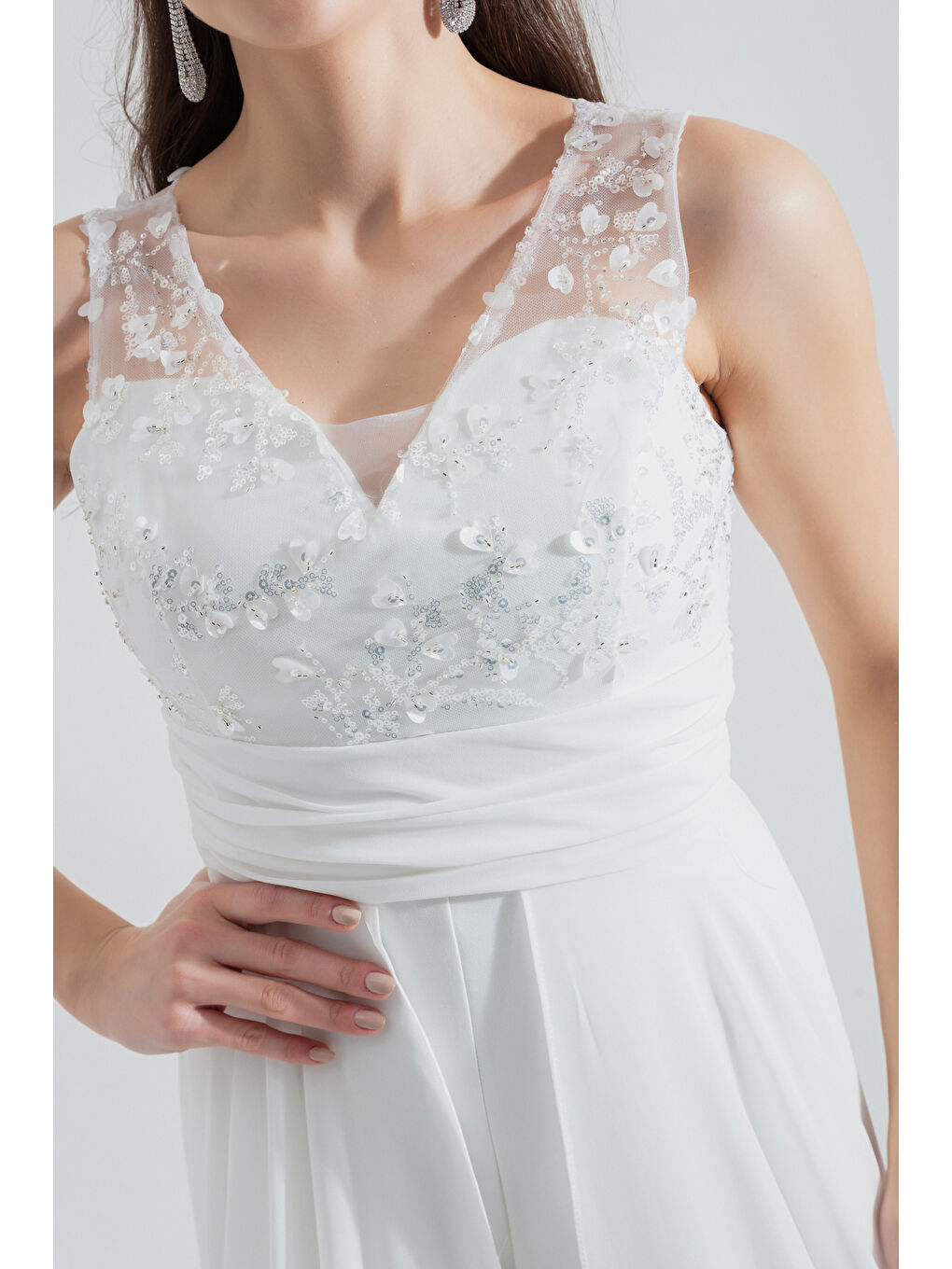 Kadın Beyaz Şifon Abiye Tulum-3