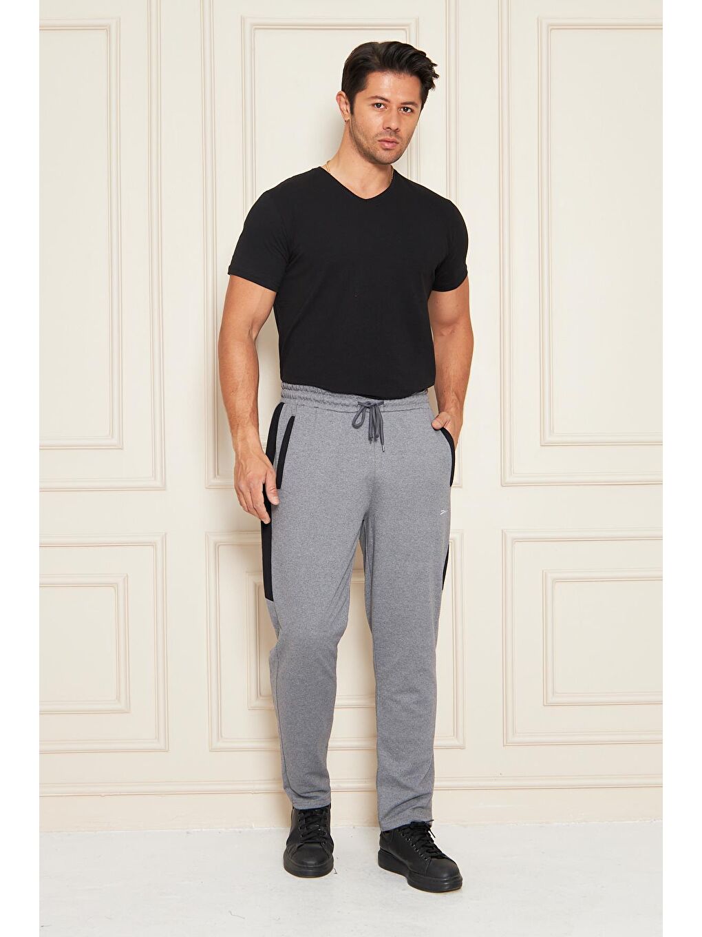 Gri Erkek Düz Paça Şeritli Rahat Kesim Eşofman Altı Füme 6504-F-5