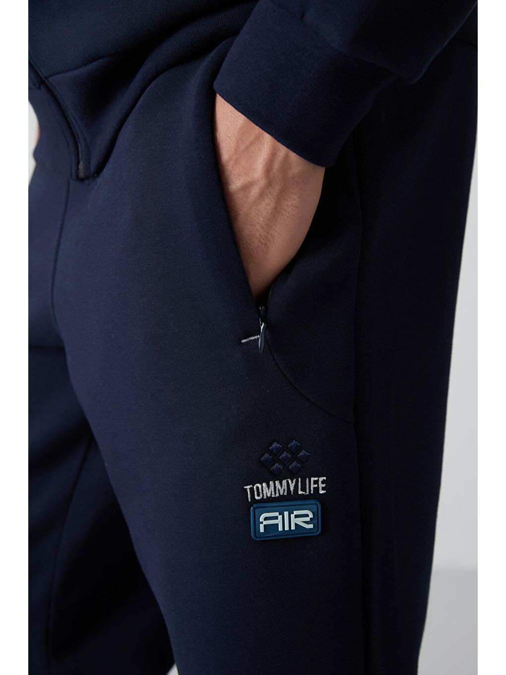 TOMMYLIFE İndigo Pamuklu Kalın Yumuşak Dokulu Comfort Fit Baskılı Erkek Eşofman Takım - 85236 - 1