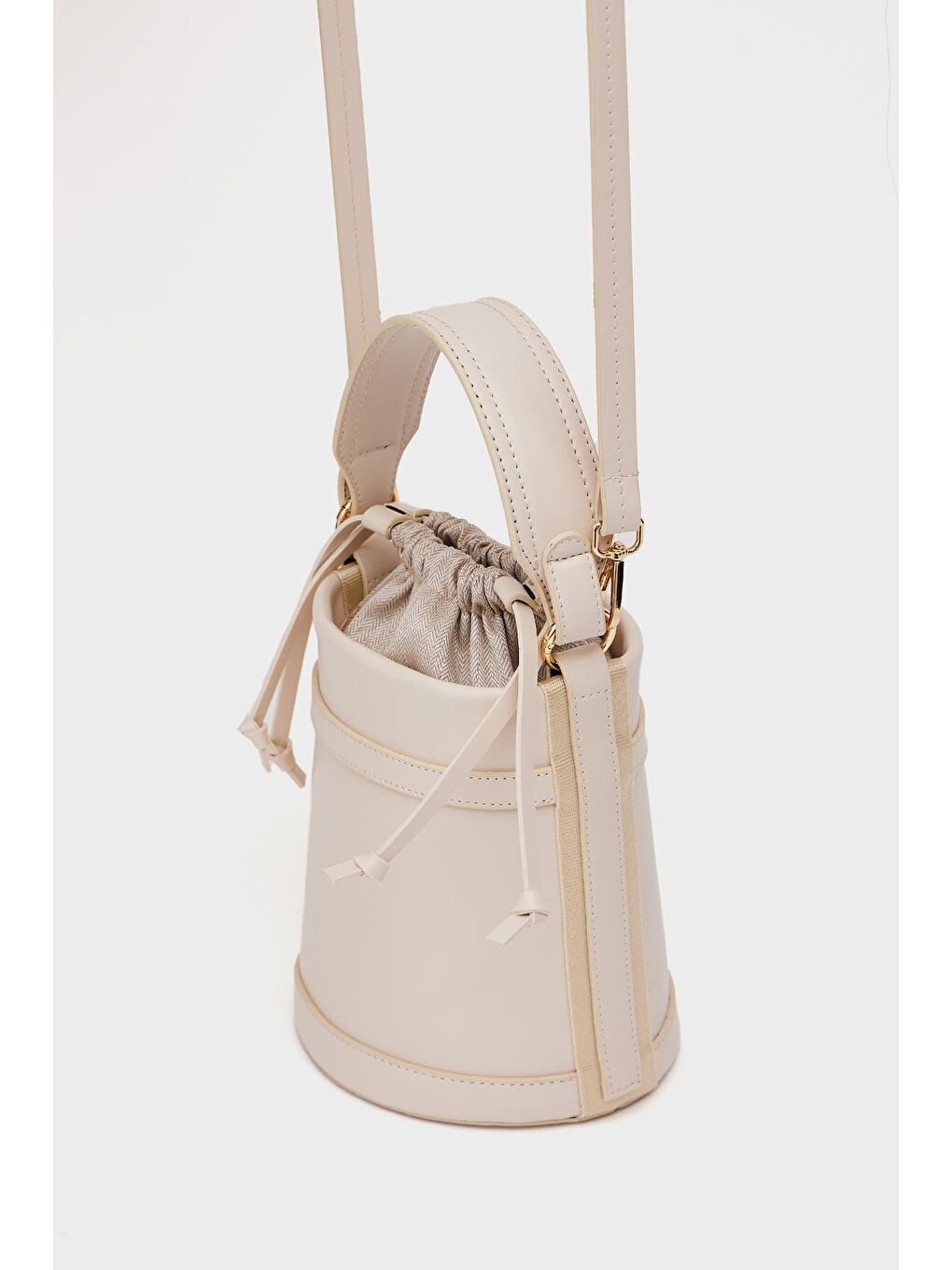 Kontrast Dikişli Kova El Ve Omuz Çanta Bej-2
