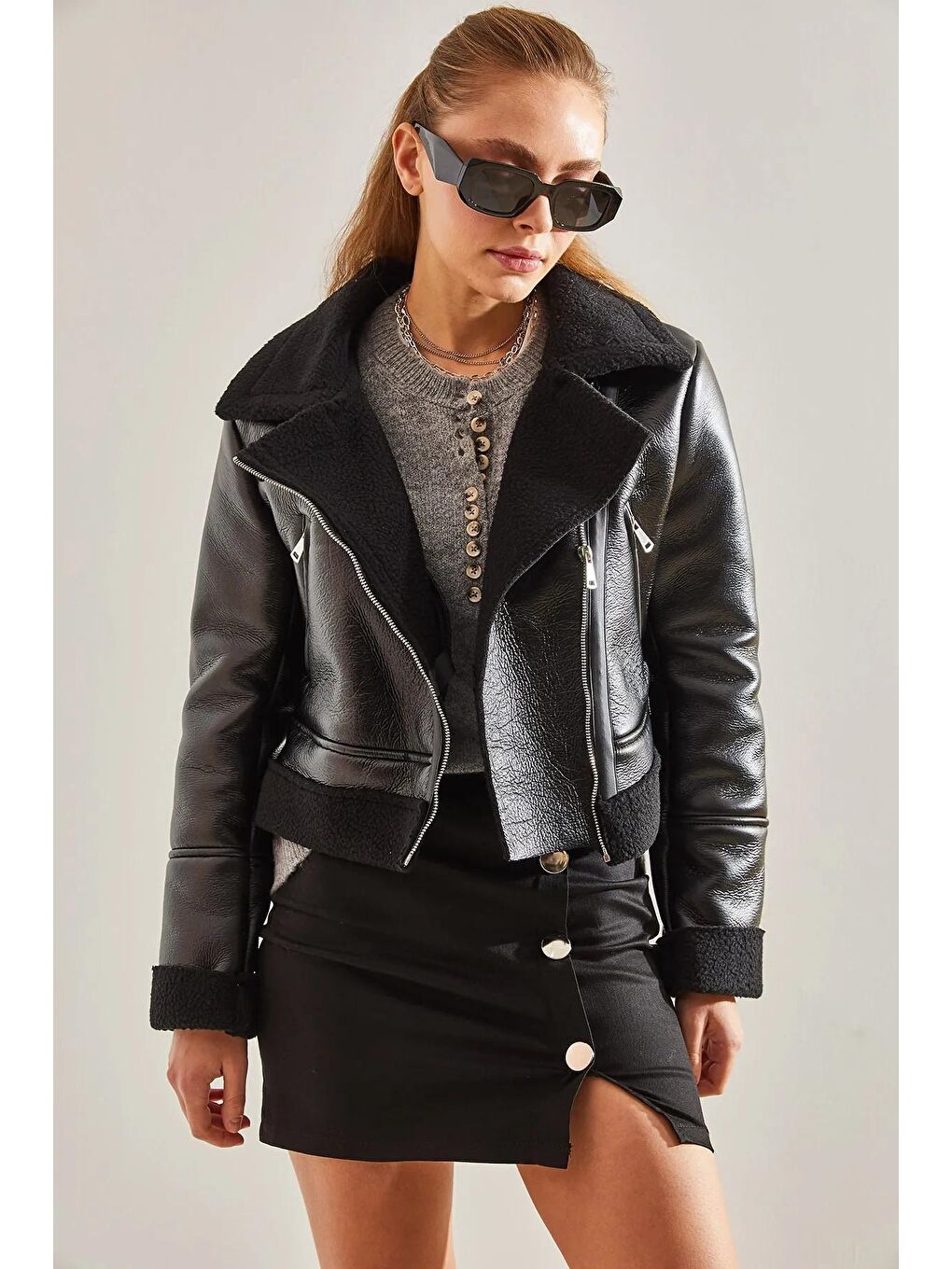 Siyah Kadın Kruvaze Yaka Deri Mont-3