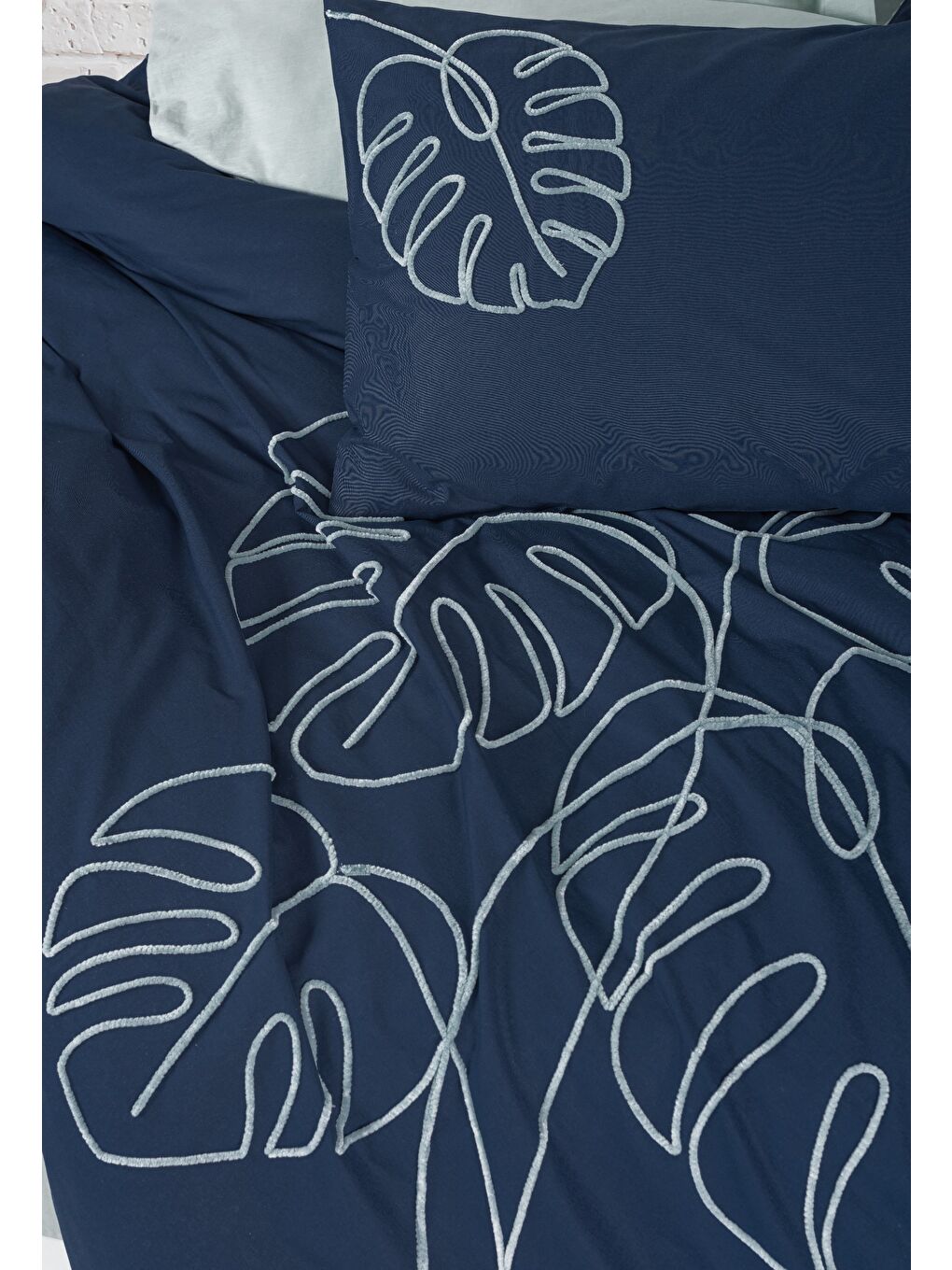 Karışık Pamuk Box Brode Serisi Çift Kişilik Nevresim Takımı Silva Mint-1