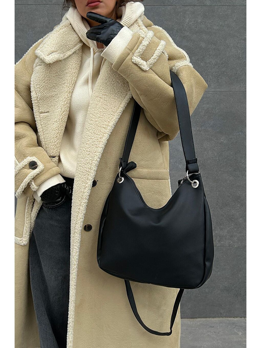 Valerie Oval Omuz Çantası Siyah-2