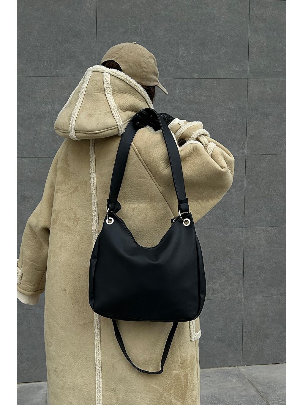 Valerie Oval Omuz Çantası Siyah-3