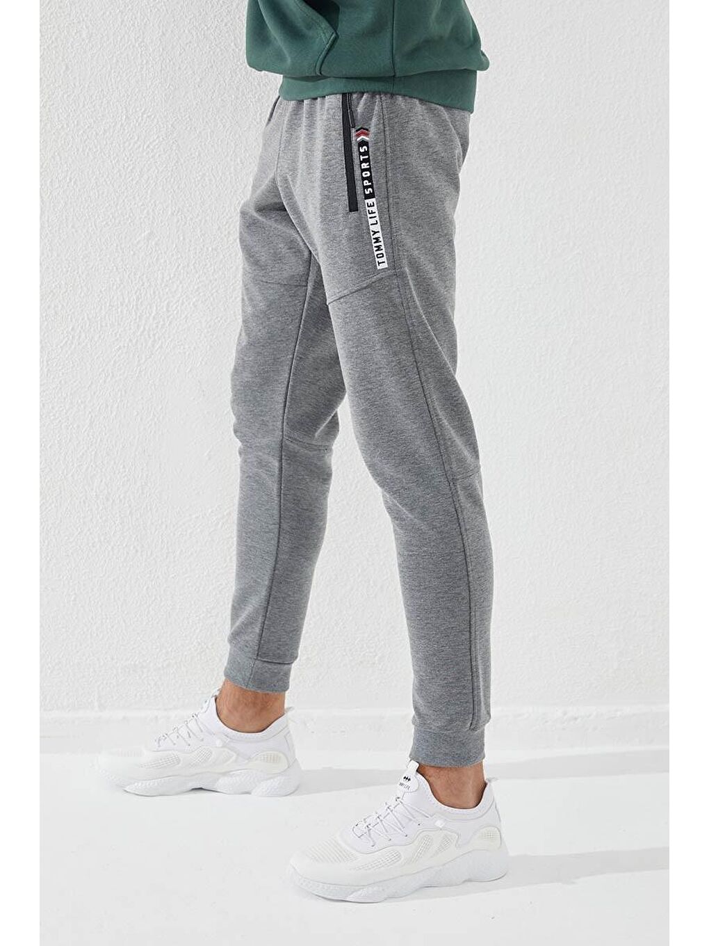 Gri Melanj Fermuar Cepli Nakış Detaylı Dar Kalıp Jogger Erkek Eşofman Alt - 84783-1