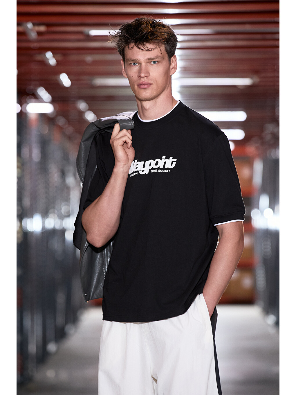 Rough Erkek %100 Organik Pamuklu Kontrast Biyeli Baskı Detaylı Regular Fit Siyah T-shirt-1