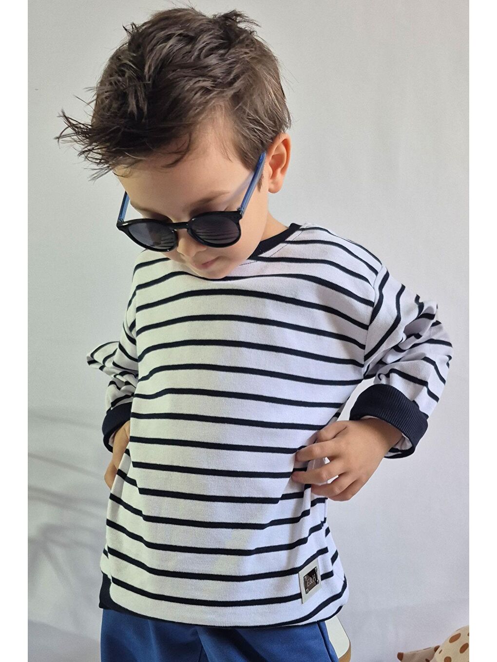 Erkek Çocuk Uzun Kollu Tişört Arma Detaylı Beyaz (4-8 Yaş)-1