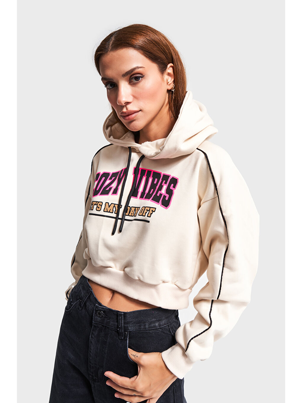 it's basic Bej Kadın Bej Renk Baskılı Oversize Kapüşanlı Sweatshirt - 1