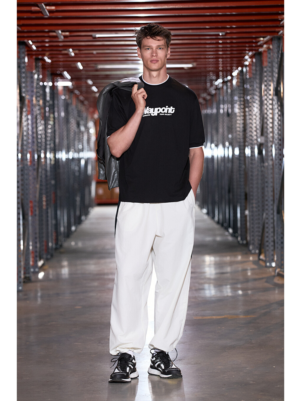 Rough Erkek %100 Organik Pamuklu Kontrast Biyeli Baskı Detaylı Regular Fit Siyah T-shirt-2