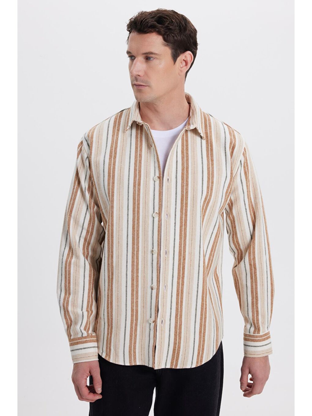 Ekru Erkek Relax Fit Rahat Kesim Spor Yaka Çizgili Oduncu Gömlek-5
