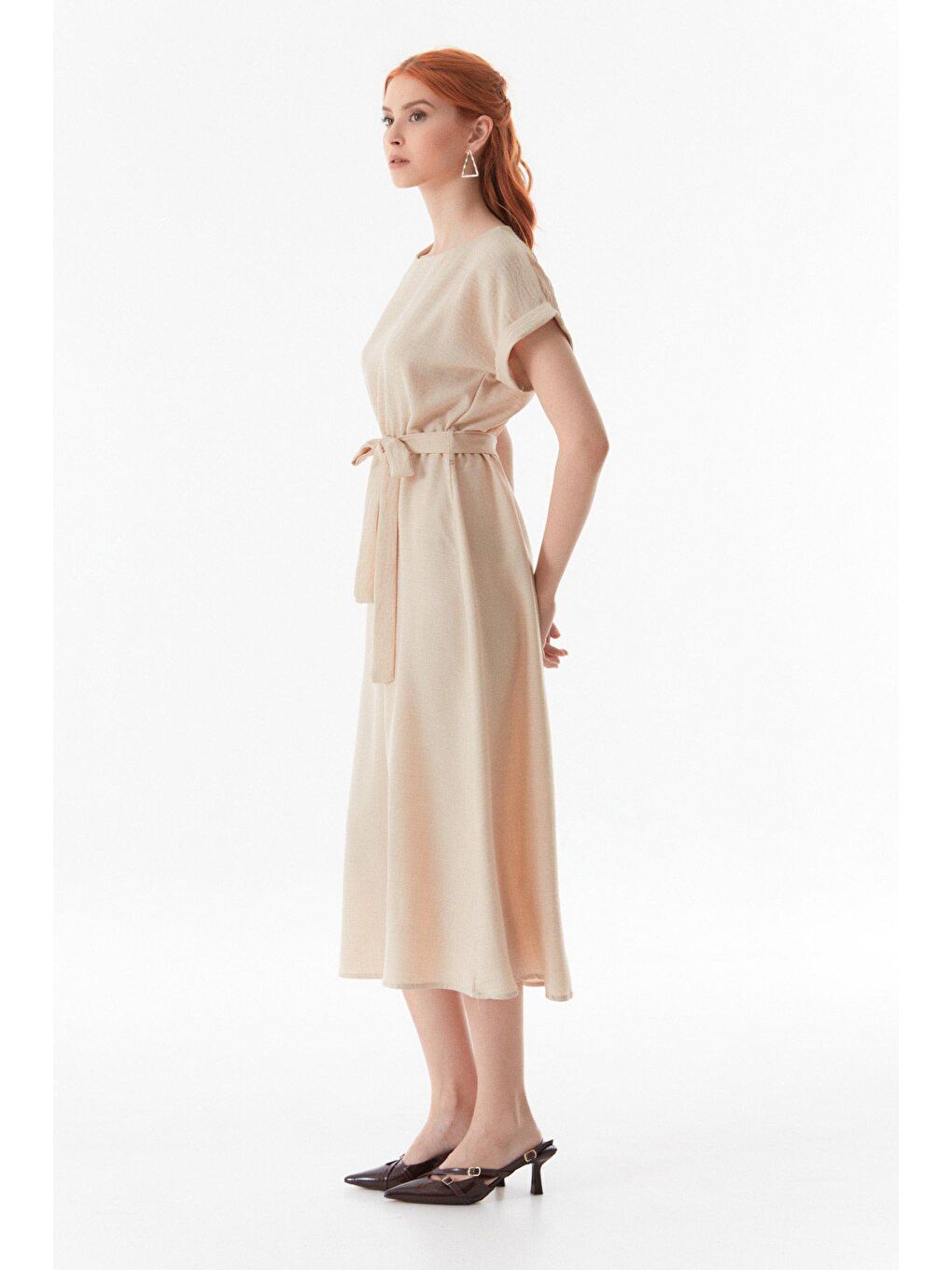 Bej Basic Beli Kuşaklı Elbise-2