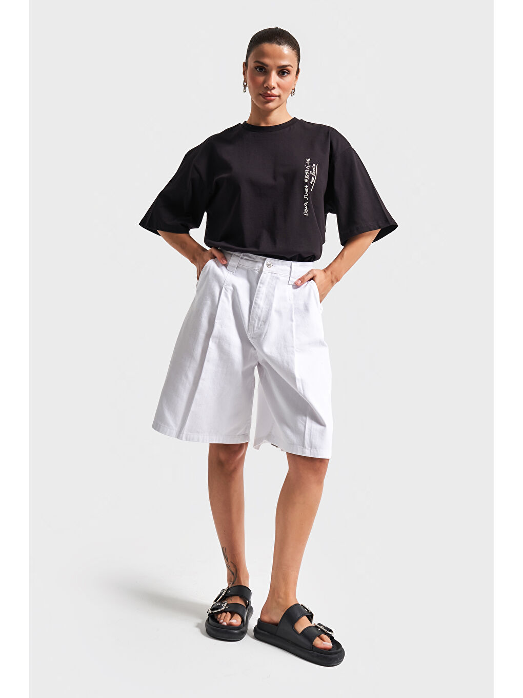 Kadın Beyaz Renk 5s5 2 Skater Fit Maxi Boy  100 Pamuk Bol Kesim Denim Bermuda Şort-1