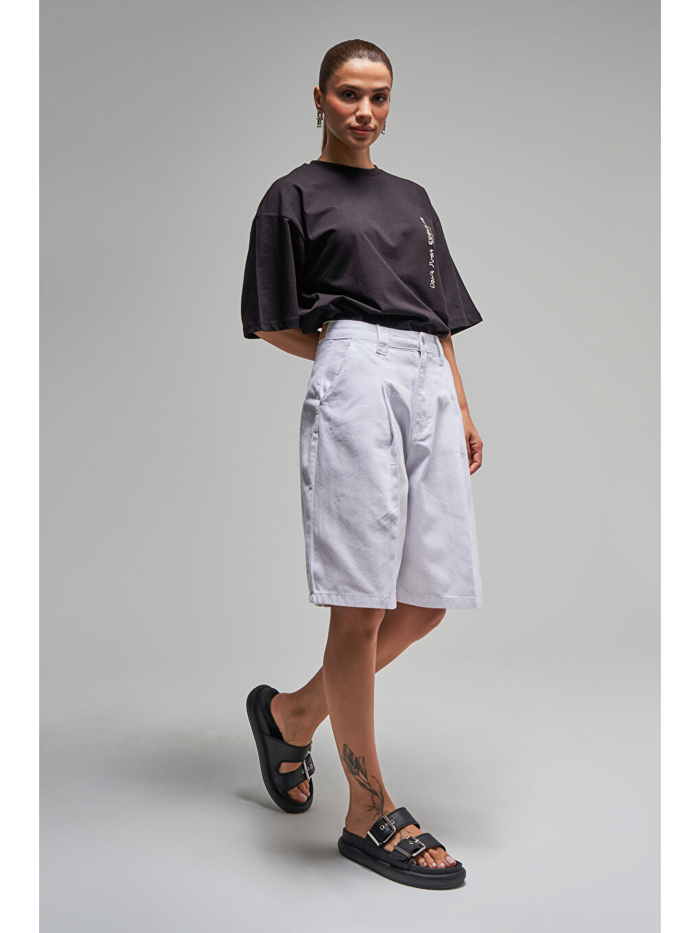 Kadın Beyaz Renk 5s5 2 Skater Fit Maxi Boy  100 Pamuk Bol Kesim Denim Bermuda Şort-3