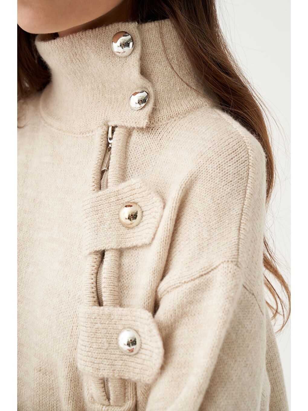 Bej Taş-Yakası Apoletli Triko Kazak-6