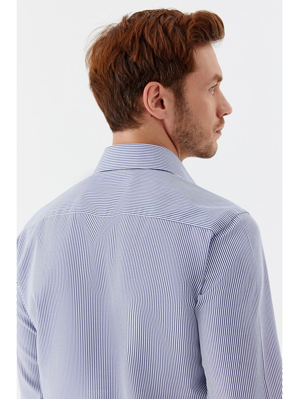 Erkek Koyu Mavi Çizgili Sivri Yaka Regular Fit Gömlek-4