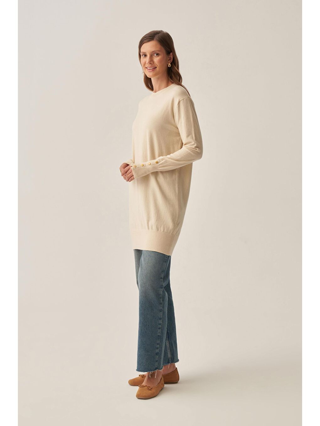 Bej-Bilekte Dügme Detaylı Kazak-2