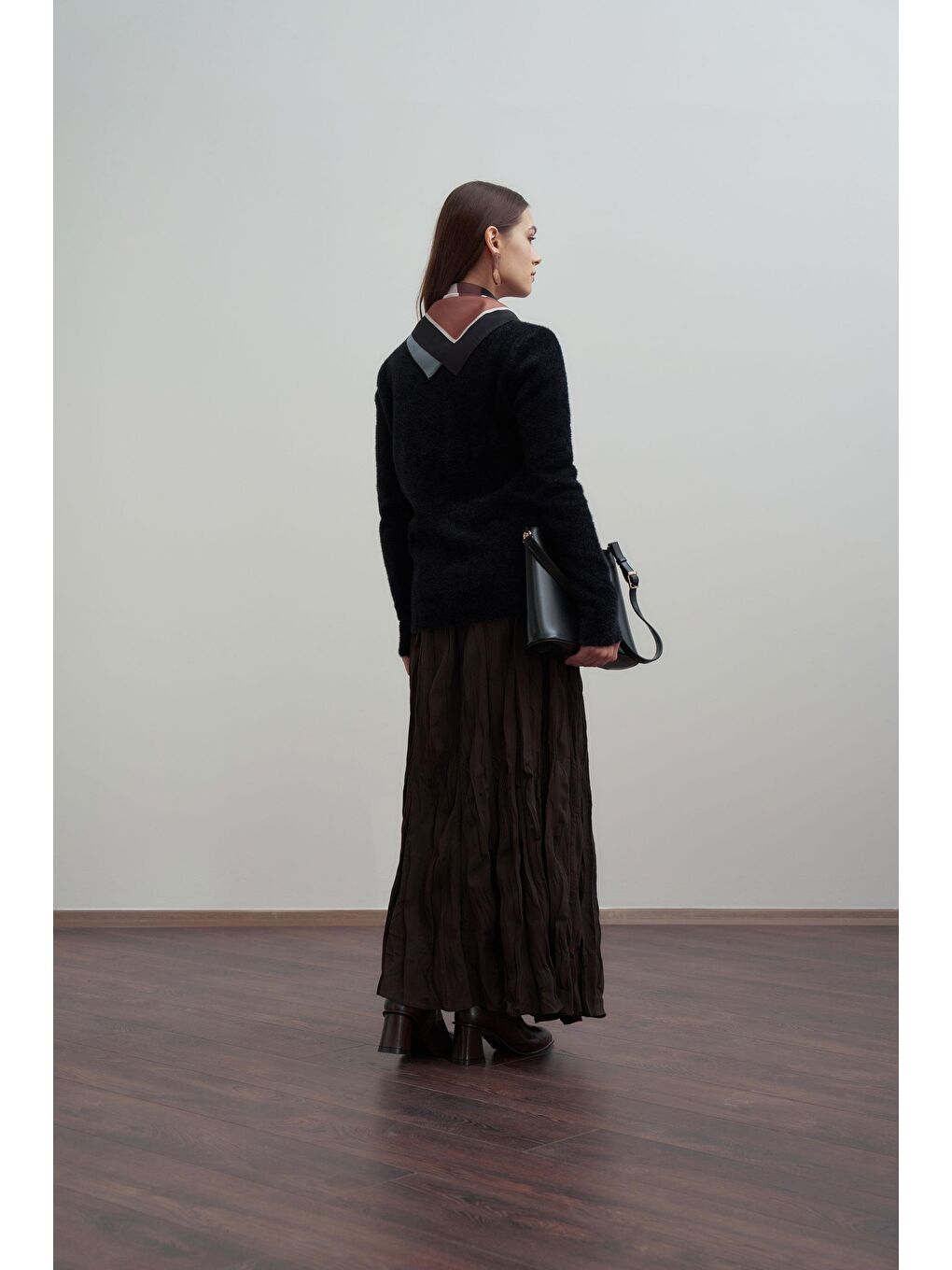 Siyah-Yumuşak Dokulu Kazak-2