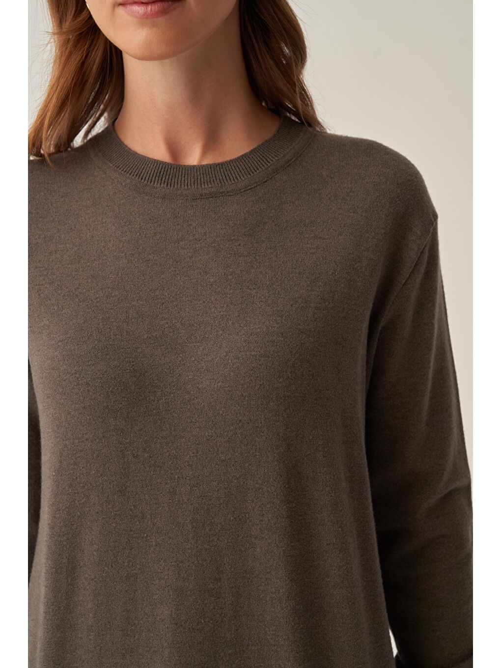 Antrasit-Bilekte Dügme Detaylı Kazak-4