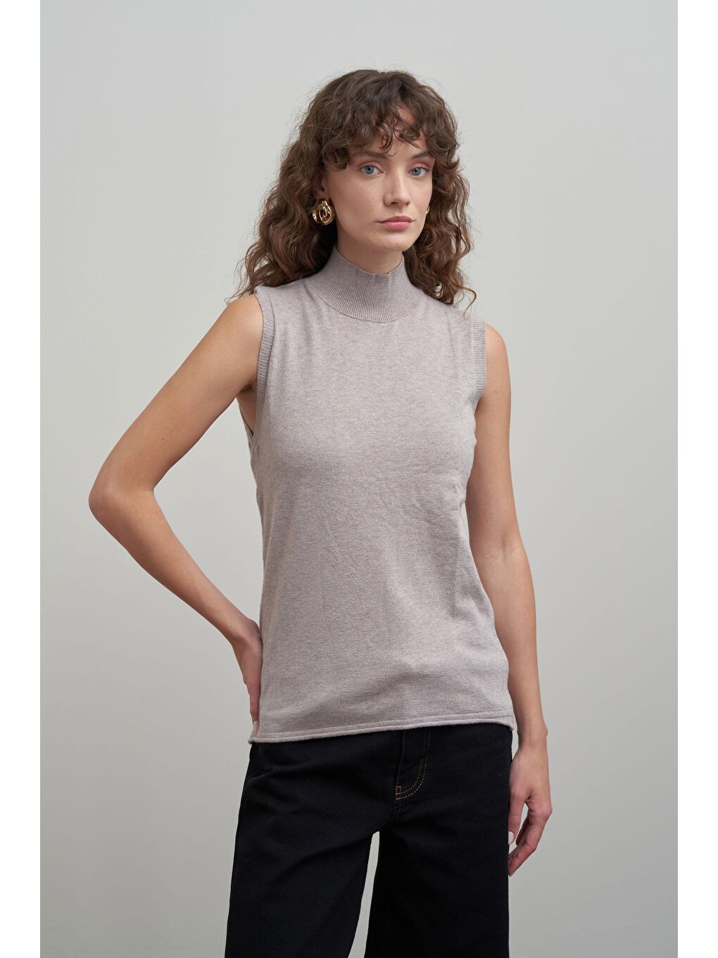 Bej Vizon-Yarım Balıkçı Kolsuz Kazak