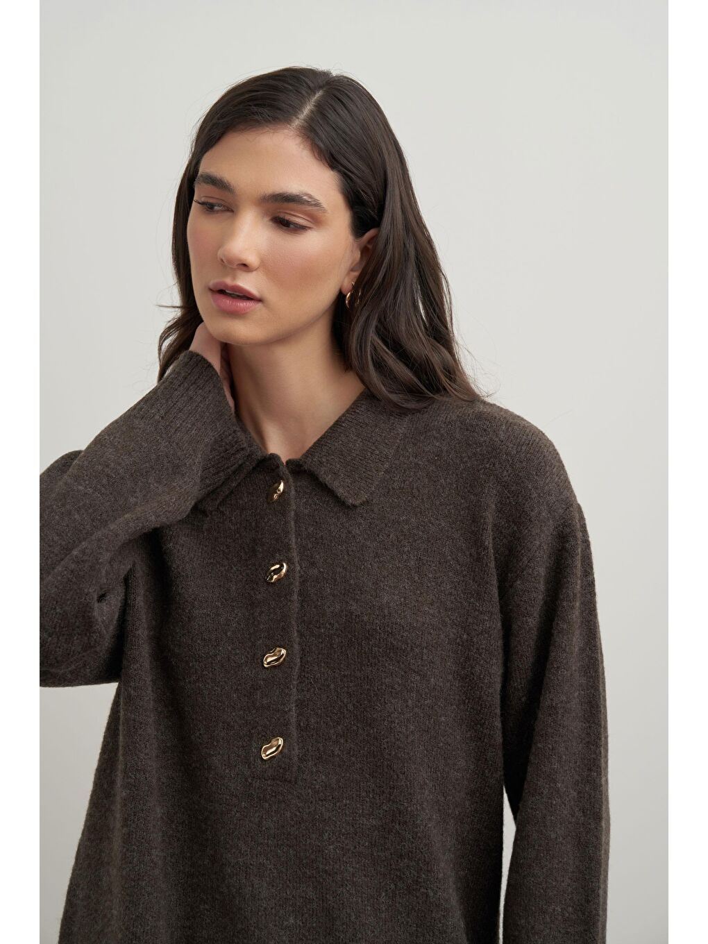 Kahverengi Kahve-Gold Dügmeli Yarım Patlı Kazak-3