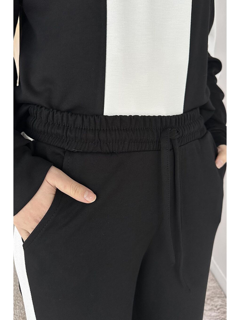 Siyah Tesettür Yarım Fermuarlı Renk Garnili Tunik Pantolon İkili Takım-8