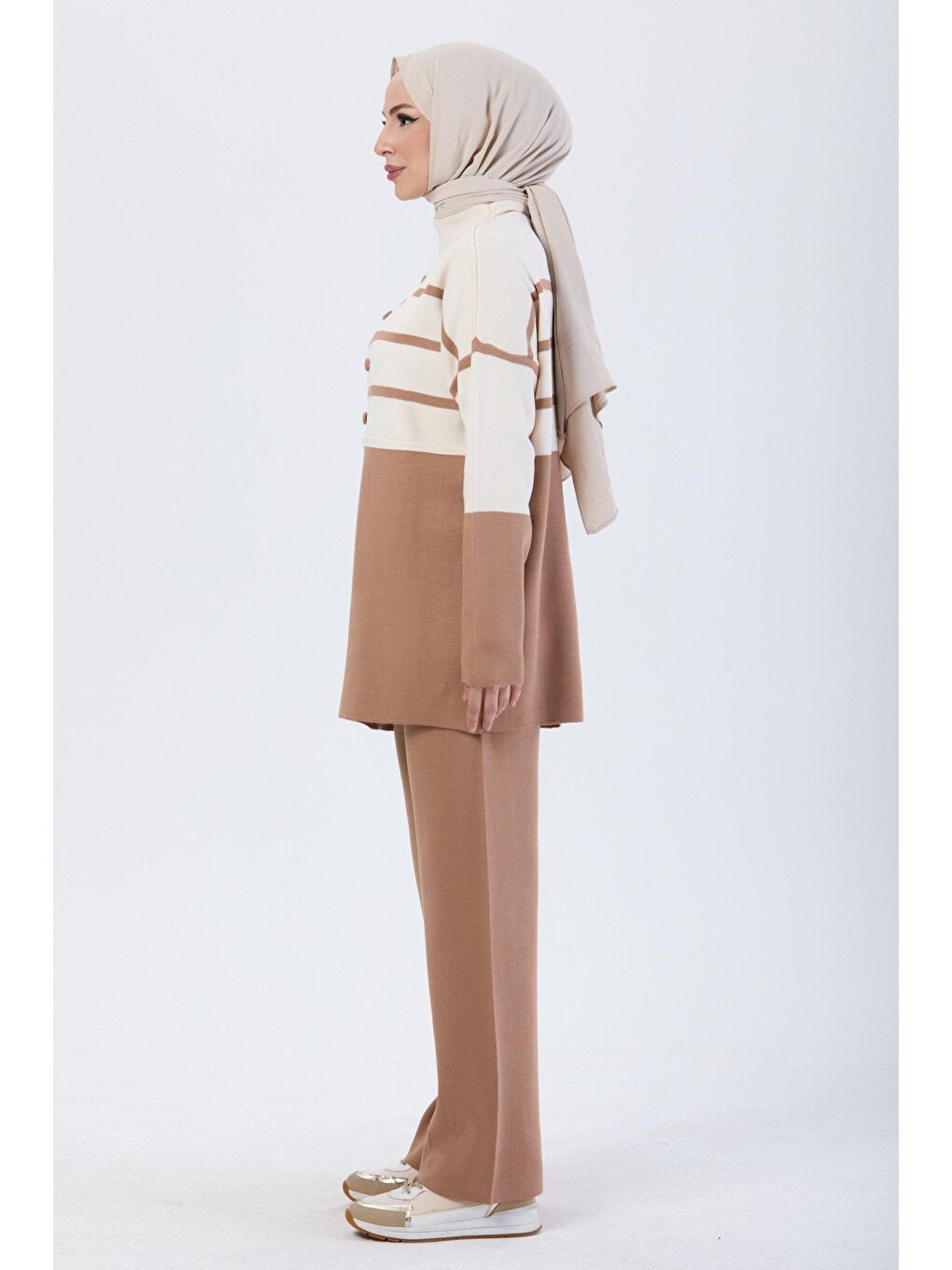 Bej Yarım Balıkçı Yaka Kadın Vizon Triko Takım - 24131-2