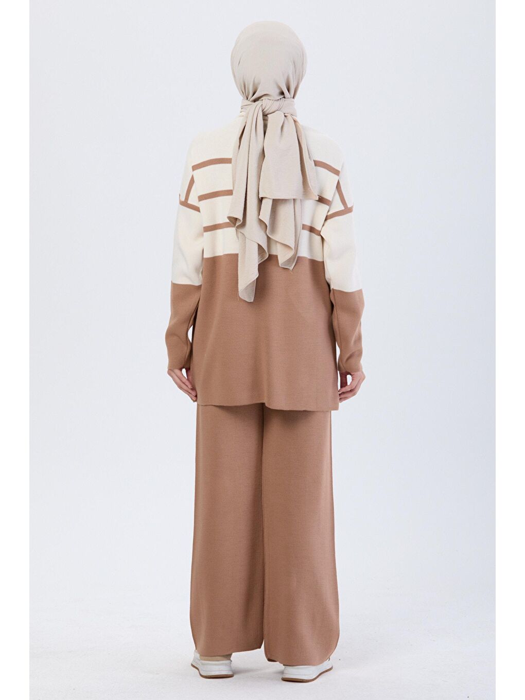 Bej Yarım Balıkçı Yaka Kadın Vizon Triko Takım - 24131-4