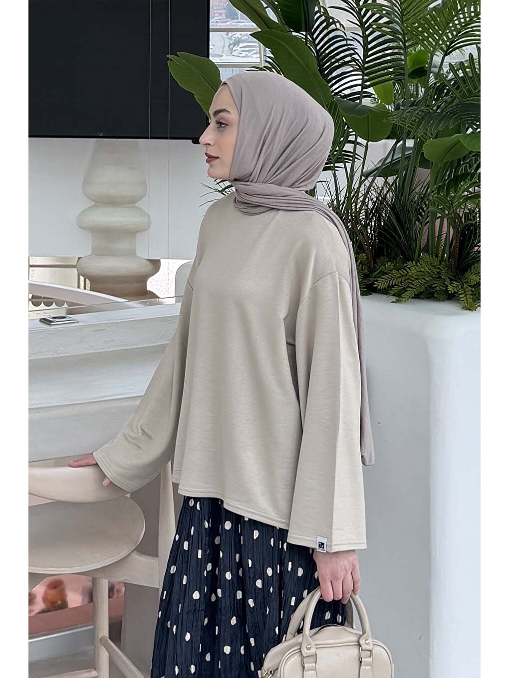 Kol Armalı Sweatshirt Bej-1