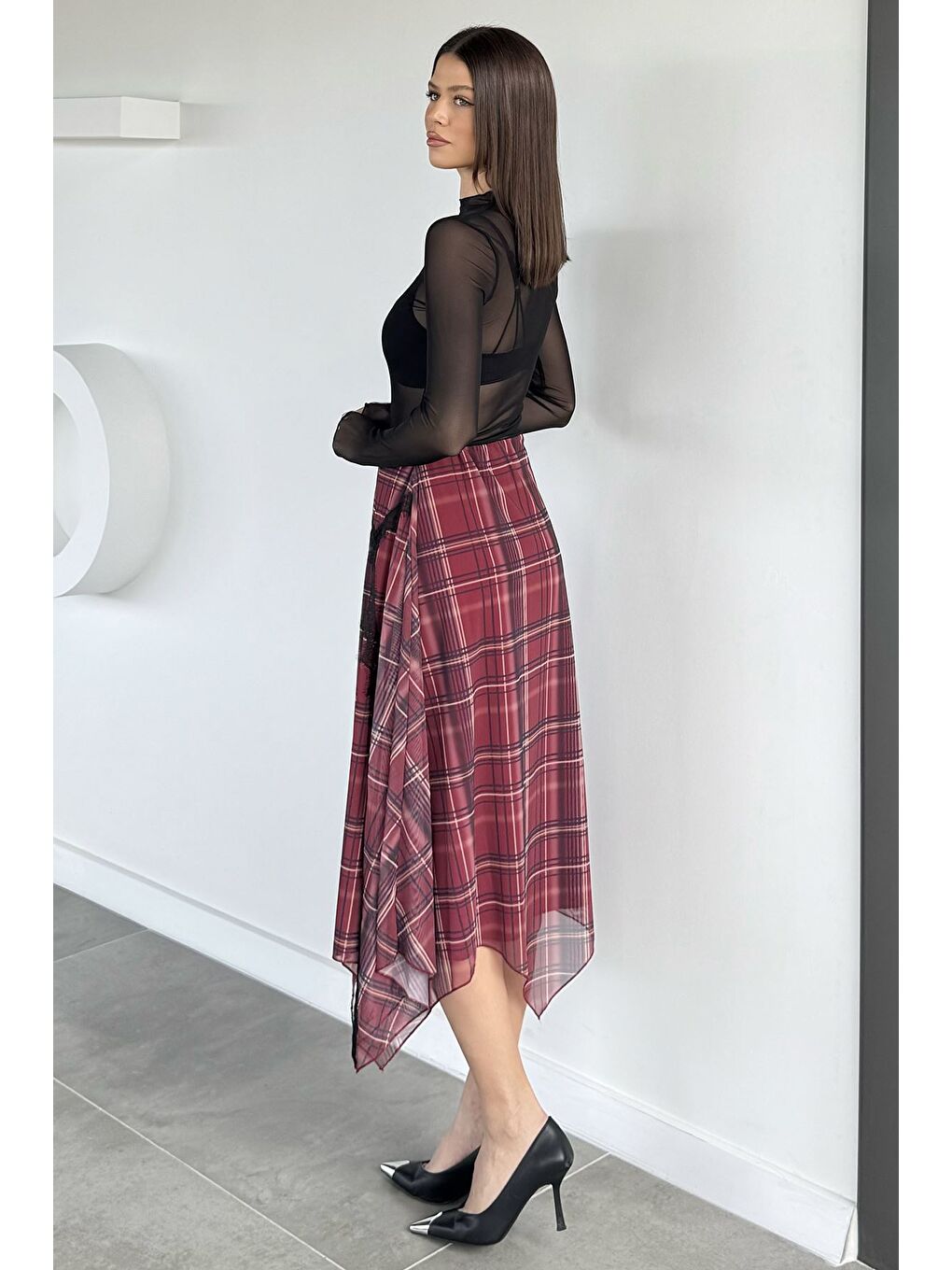 Bordo Kadın Bel Lastikli Ekose Desenli Güpür Detaylı Asimetrik Etek-3