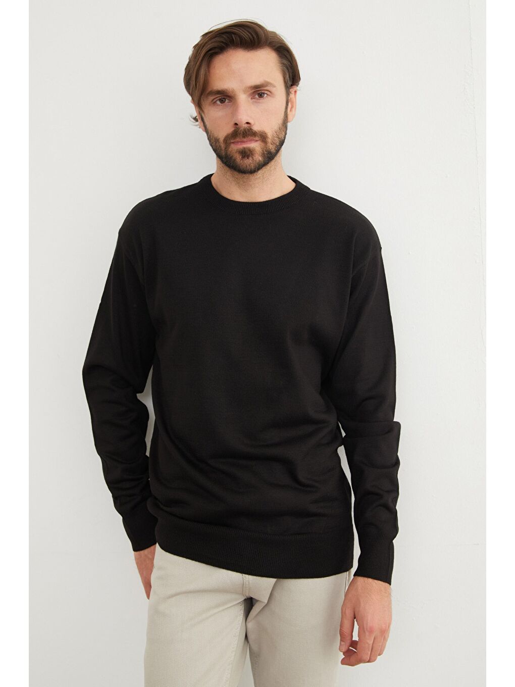 Siyah Basic Bisiklet Yaka Triko Kazak