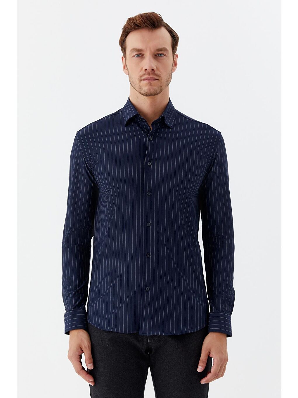 Klasik Yaka Çizgili Erkek Gömlek Lacivert-Beyaz