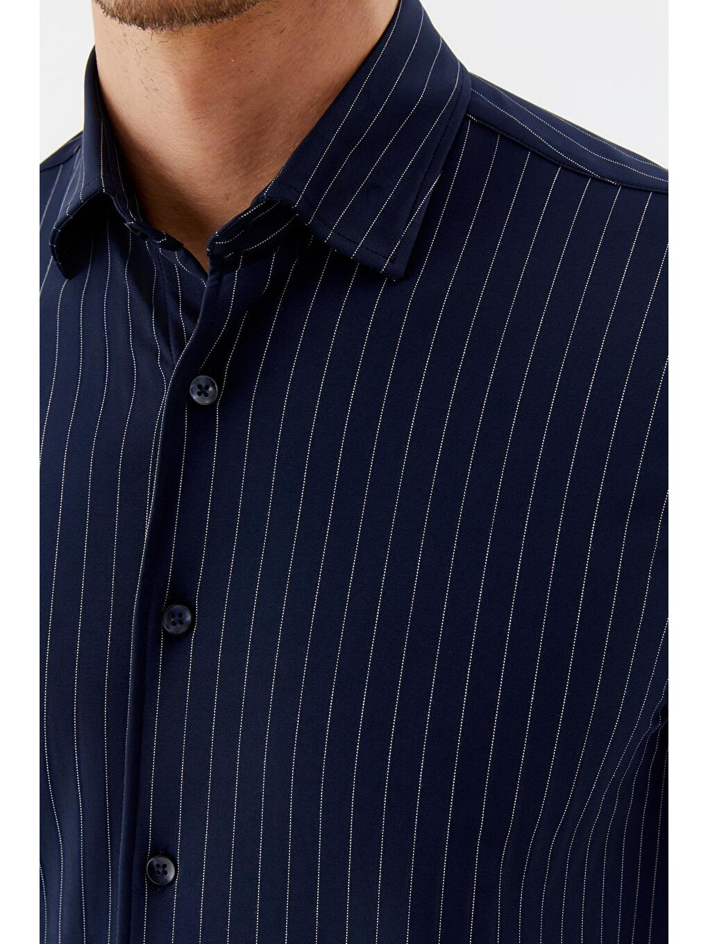 Klasik Yaka Çizgili Erkek Gömlek Lacivert-Beyaz-3